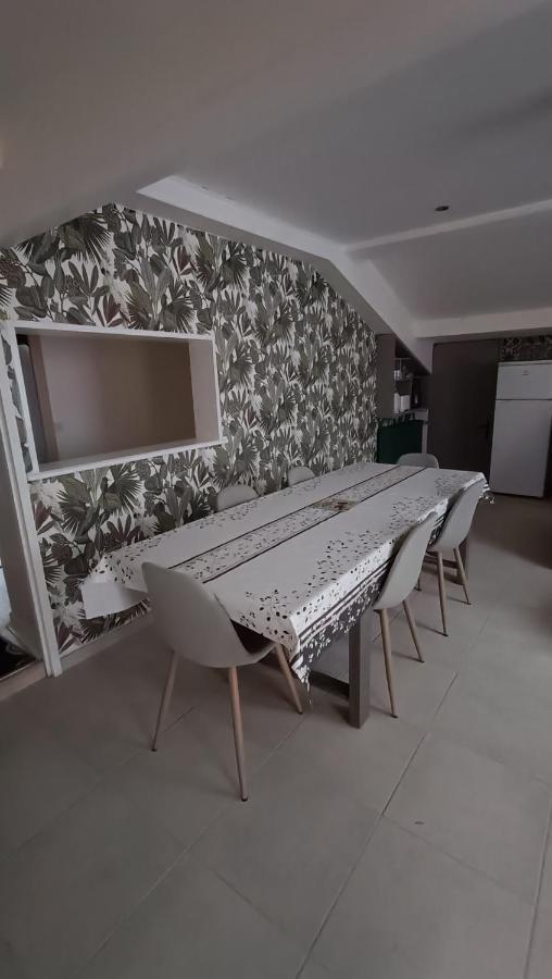 Maison T4 A 6 Minutes A Pieds De Sarlat Exteriör bild